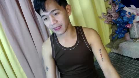 Snapshot of albertx_destroyer69 chatting on January 28, 11:17 am Albert online show from January 28, 11:17 am