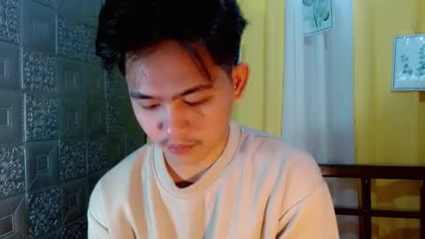 Snapshot of albertx_destroyer69 chatting on October 27, 6:12 pm Albert online show from October 27, 6:12 pm