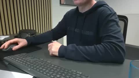 Snapshot of ale99xxx chatting on December 22, 2:47 pm Alex - Cum for woman online show from December 22, 2:47 pm