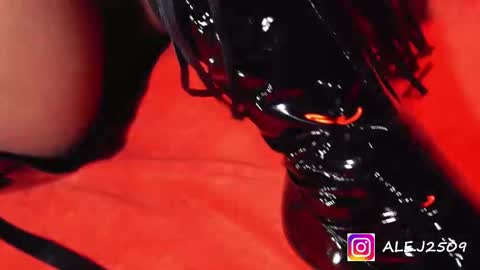 Ale online show from November 26, 8:10 pm