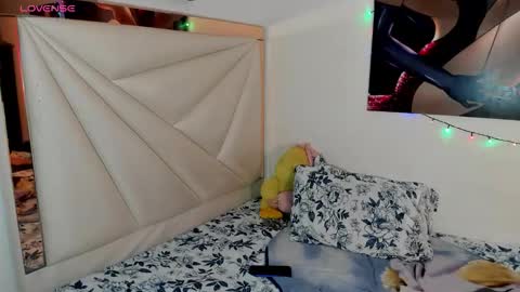 ale_noah_xxx online show from February 23, 6:49 pm