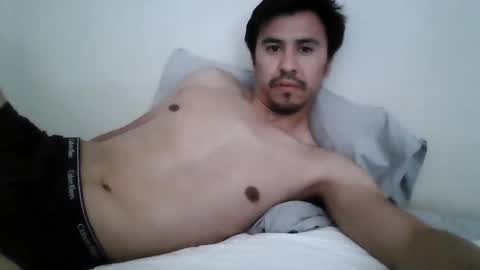 Snapshot of aleccksz chatting on December 17, 10:05 pm PoonHandler online show from December 17, 10:05 pm