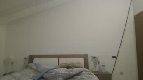 Snapshot of aledewalt chatting on January 1, 5:33 pm call me on skp alexdewalt online show from January 1, 5:33 pm