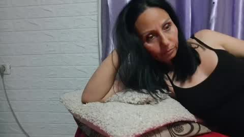 Snapshot of aledina78 chatting on June 27, 7:19 pm aledina78 online show from June 27, 7:19 pm
