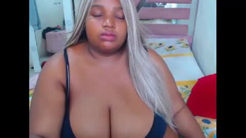 aleeinvein1 online show from May 30, 2:58 pm