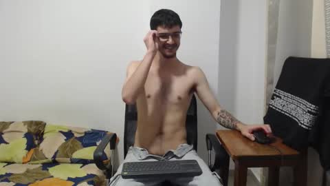 aleex_miller online show from October 28, 10:52 am