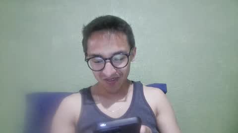 Snapshot of aleexrune chatting on April 22, 10:44 pm aleexrune online show from April 22, 10:44 pm