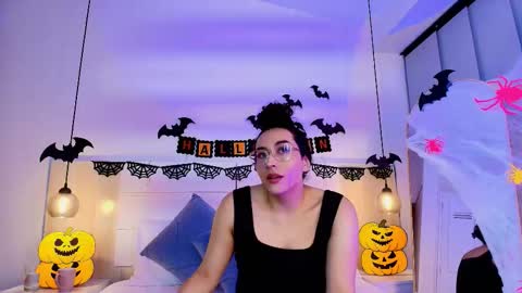 Snapshot of alehia_cute chatting on November 1, 10:12 pm Alehia Cute online show from November 1, 10:12 pm