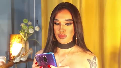 aleinacroft online show from February 16, 9:37 am