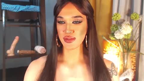 aleinacroft online show from March 3, 6:48 am