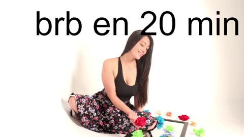 Snapshot of aleja20_ chatting on December 27, 6:24 am joha online show from December 27, 6:24 am