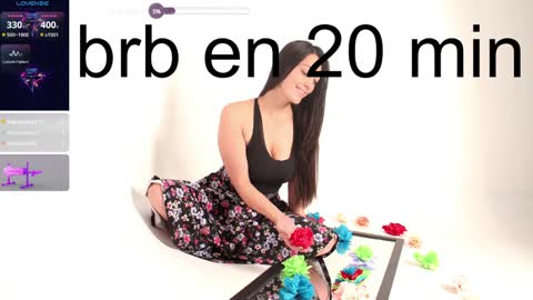 Snapshot of aleja20_ chatting on January 23, 5:45 am joha online show from January 23, 5:45 am