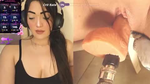 Snapshot of aleja20_ chatting on October 11, 12:10 am joha online show from October 11, 12:10 am