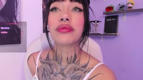 Snapshot of aleja_5 chatting on November 24, 3:06 am Ale online show from November 24, 3:06 am