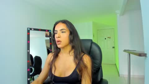 Alejandra Arango online show from February 9, 6:45 pm