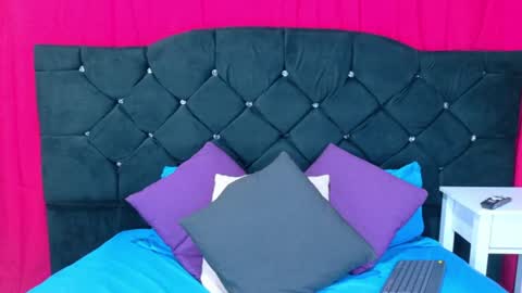 Alejandra online show from June 27, 11:59 am