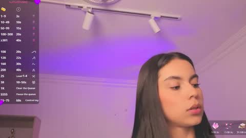 Snapshot of alejaa___ chatting on June 5, 11:38 am Alejandra online show from June 5, 11:38 am