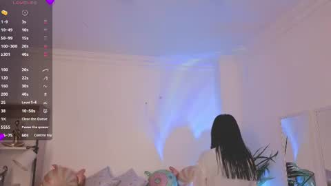 Alejandra online show from June 25, 11:26 am