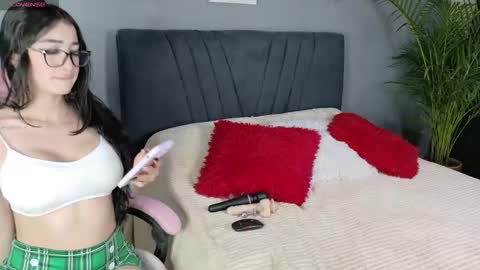 Snapshot of alejaa_jonees chatting on November 7, 10:10 pm Alejandra Jones online show from November 7, 10:10 pm