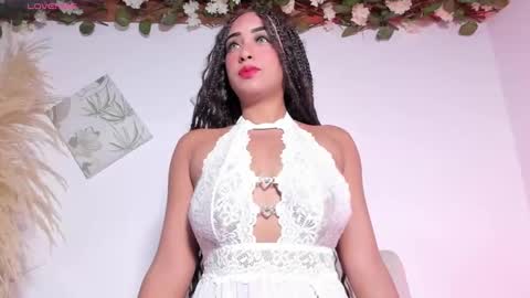 Snapshot of alejaa_queen chatting on September 15, 1:05 am aleja online show from September 15, 1:05 am