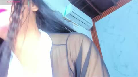 Snapshot of alejaa_queen chatting on October 20, 1:28 am aleja online show from October 20, 1:28 am