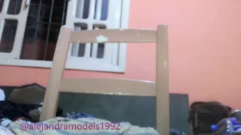 Snapshot of alejandra1992_ chatting on May 4, 9:38 am Alejandra online show from May 4, 9:38 am