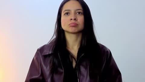 Snapshot of alejandra8__ chatting on December 17, 4:40 am I will not be online from December 7th to December 18th Last vacation trip online show from December 17, 4:40 am