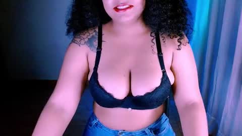 Alejandra  online show from February 19, 11:36 pm