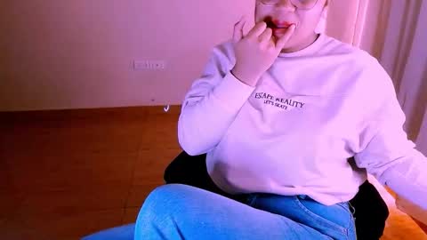 Alejandra  online show from October 14, 6:52 pm