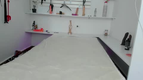 Snapshot of alejandra_dunn chatting on October 11, 12:15 pm Alejandra online show from October 11, 12:15 pm