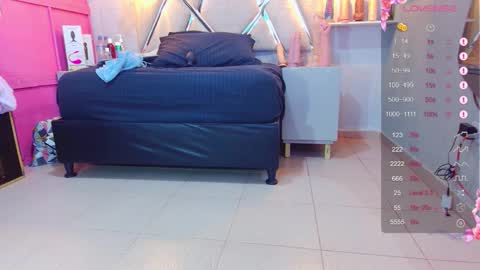 alejandra martins online show from December 4, 8:28 pm