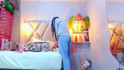 alejandra martins online show from December 17, 8:26 pm