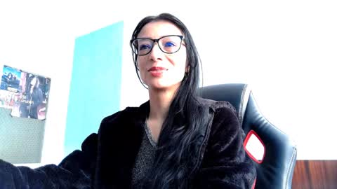 Alejandra online show from December 16, 8:09 am