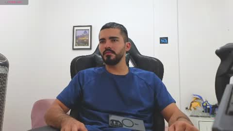 Snapshot of alejandroo_7 chatting on June 11, 8:51 pm alejandroo_7 online show from June 11, 8:51 pm
