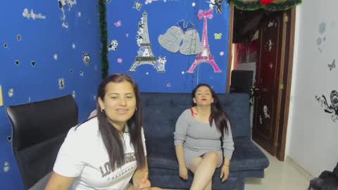 Snapshot of alejita_smithh chatting on January 31, 1:34 pm zoe and Kataleya online show from January 31, 1:34 pm