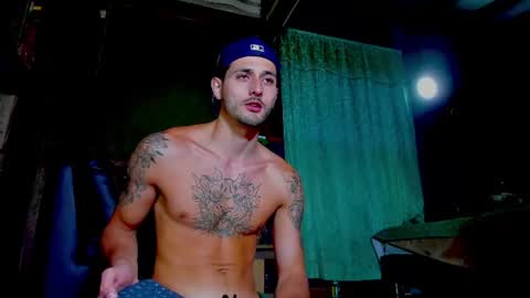 alejo_323__ online show from June 17, 2:14 am