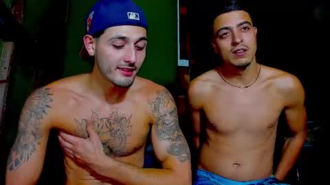alejo_323__ online show from June 25, 5:12 am
