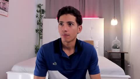 alejo_exotic online show from June 19, 12:20 pm