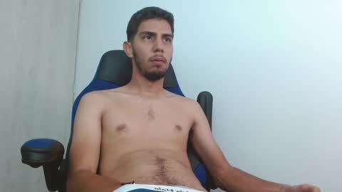 Snapshot of alejo_hot23 chatting on March 8, 3:06 am David online show from March 8, 3:06 am