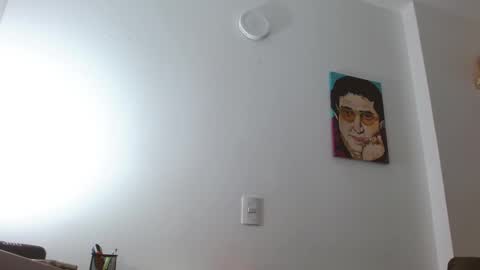 Snapshot of alejo_hot23 chatting on March 10, 3:12 am David online show from March 10, 3:12 am