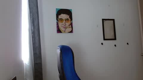 Snapshot of alejo_hot23 chatting on October 18, 5:03 pm David online show from October 18, 5:03 pm