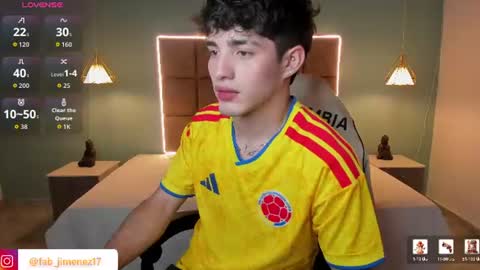 ALejoo Saenz online show from June 18, 4:35 am