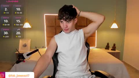 Snapshot of alejootwink chatting on July 11, 3:20 am ALejoo Saenz online show from July 11, 3:20 am