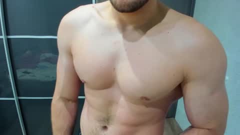 Snapshot of aleks_brown chatting on July 23, 10:29 pm aleks_brown online show from July 23, 10:29 pm