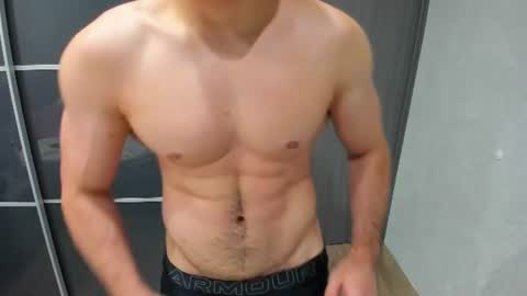 Snapshot of aleks_brown chatting on July 28, 10:53 pm aleks_brown online show from July 28, 10:53 pm