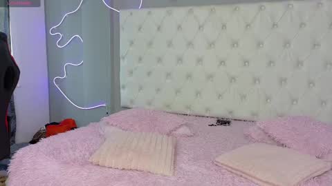 alektra_bryce online show from September 16, 8:43 pm