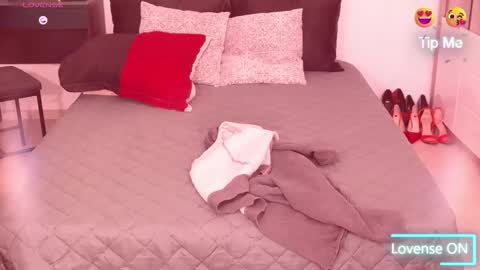 Snapshot of alenni chatting on March 3, 3:56 am Alenni online show from March 3, 3:56 am