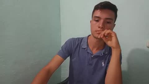 Snapshot of aleo_011 chatting on December 11, 3:24 am Alejandro online show from December 11, 3:24 am