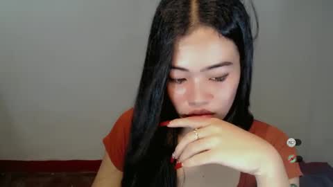 Snapshot of alesha_vibe_me chatting on January 6, 4:04 am alesha_vibe_me online show from January 6, 4:04 am