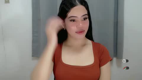 Snapshot of alesha_vibe_me chatting on February 2, 6:48 am alesha_vibe_me online show from February 2, 6:48 am